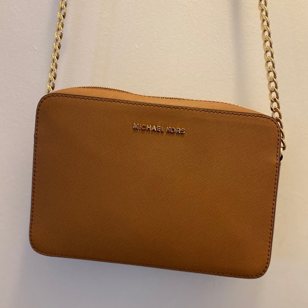MICHAEL KORS Jet Set East West Leather Crossbody
